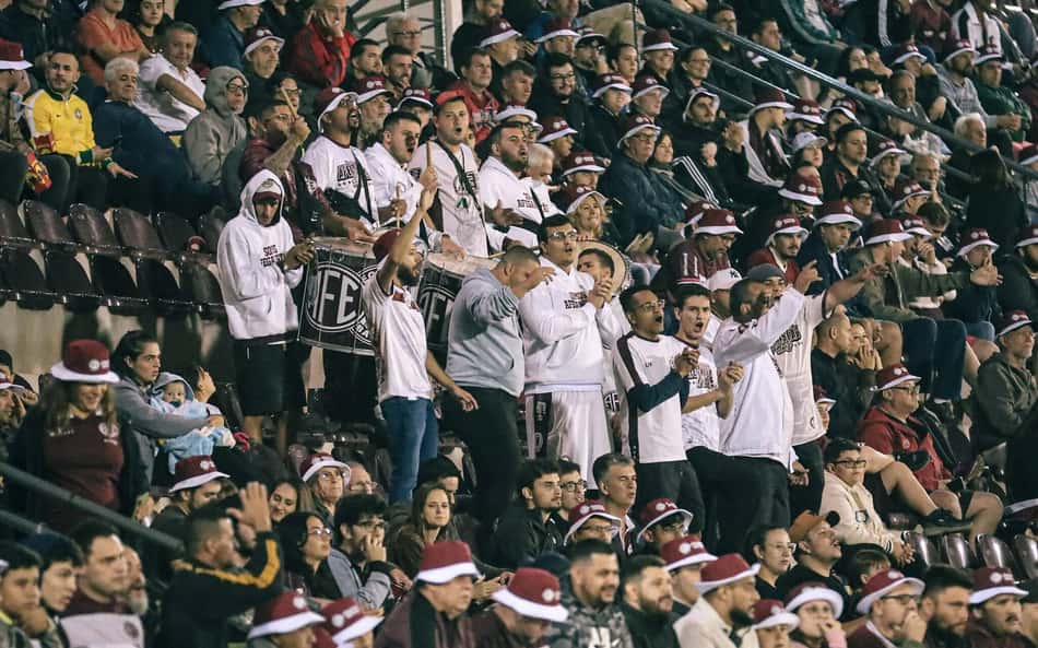 Ferroviária-SP entra na ZR da Série B e anuncia ingressos gratuitos contra o Athletico