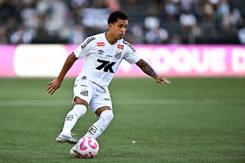 Igor Vinícius foi revelado nas categorias de base do Santos. (Foto: André Fabiano/Código19/Gazeta Press)