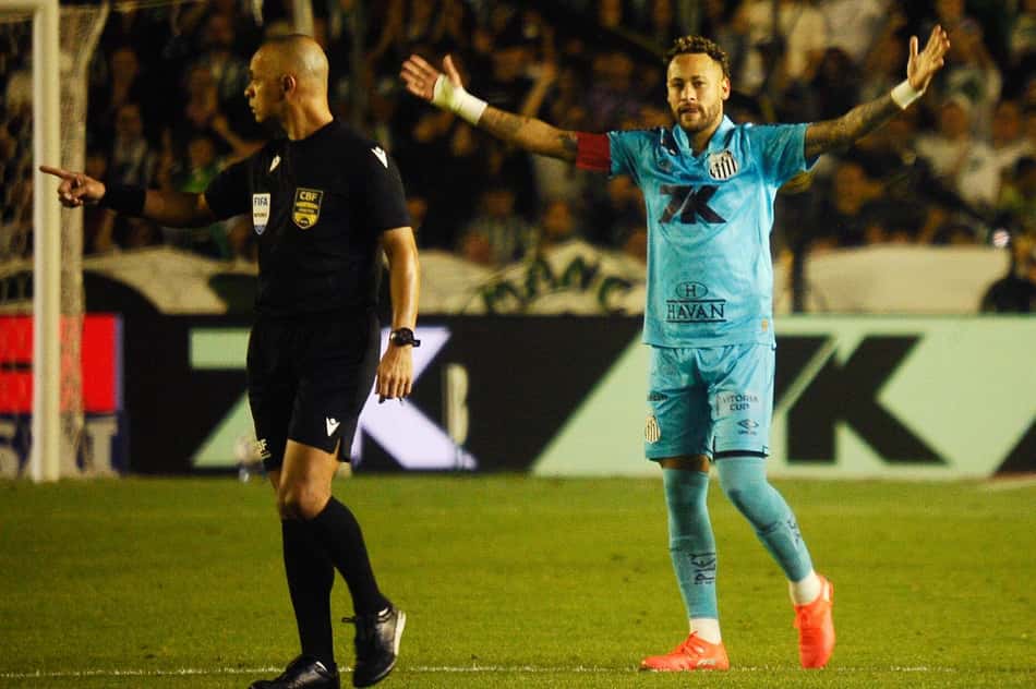 Neymar brilha no duelo contra o Juventude, o último fora de casa nesta temporada. (Foto:  Donaldo Hadlich/Código19/Gazeta Press)