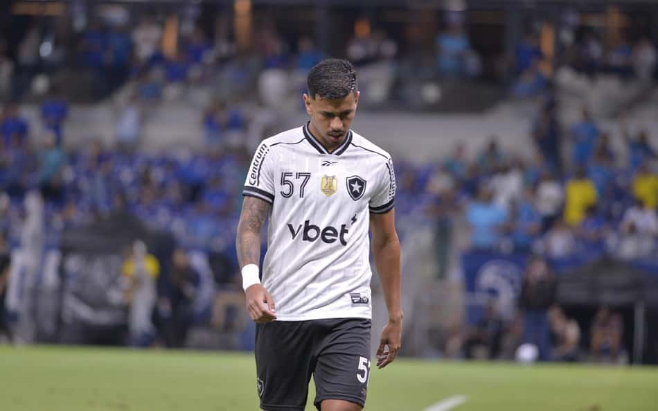 David Ricardo desfalcará o Botafogo contra o Fortaleza (Foto: Araceli Souza/MyPhoto Press/Gazeta Press)