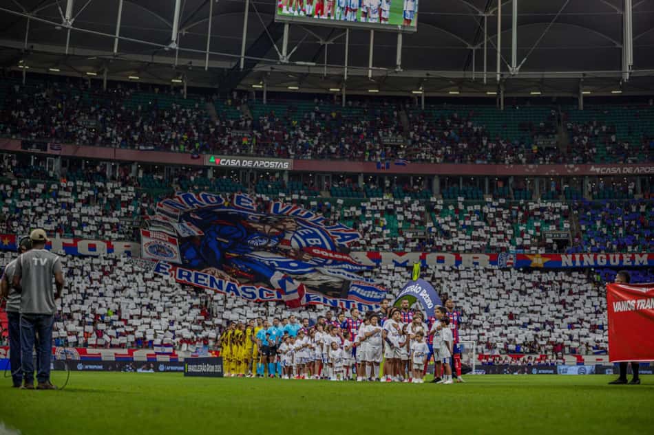 Torcida do Bahia em bom número na Arena Fonte Nova para duelo contra o Sport (Foto: William Malta França/Photo Premium/Gazeta Press)