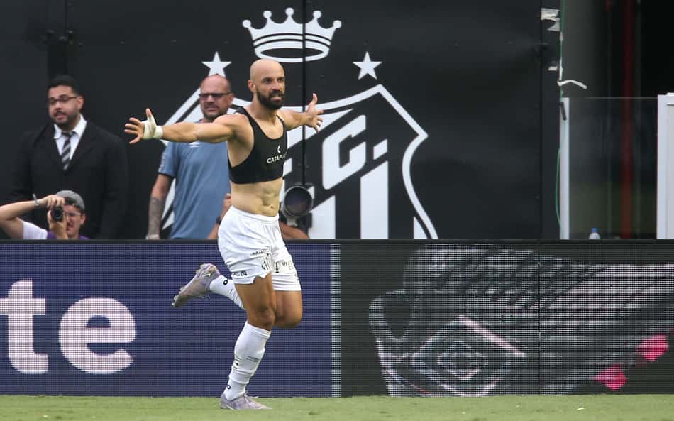 Thaciano foi o destaque do Santos na partida contra o Cruzeiro. (Foto: Guilherme Dionizio/Código19/Gazeta Press)