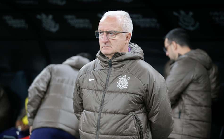 Dorival Júnior escalou o Corinthians para encarar o Cruzeiro