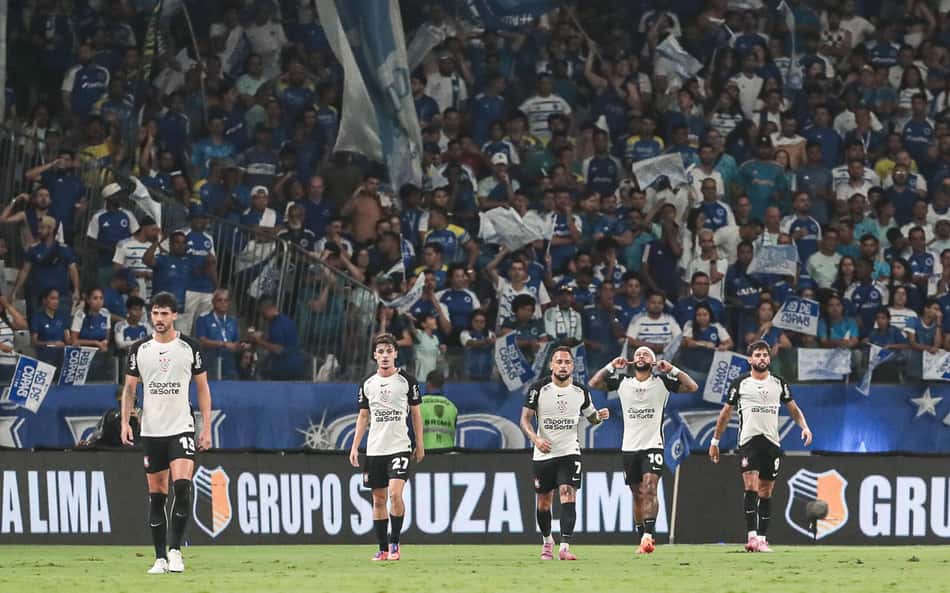 Corinthians venceu o Cruzeiro fora de casa (Foto: Rodney Costa/Zimel Press/Gazeta Press)
