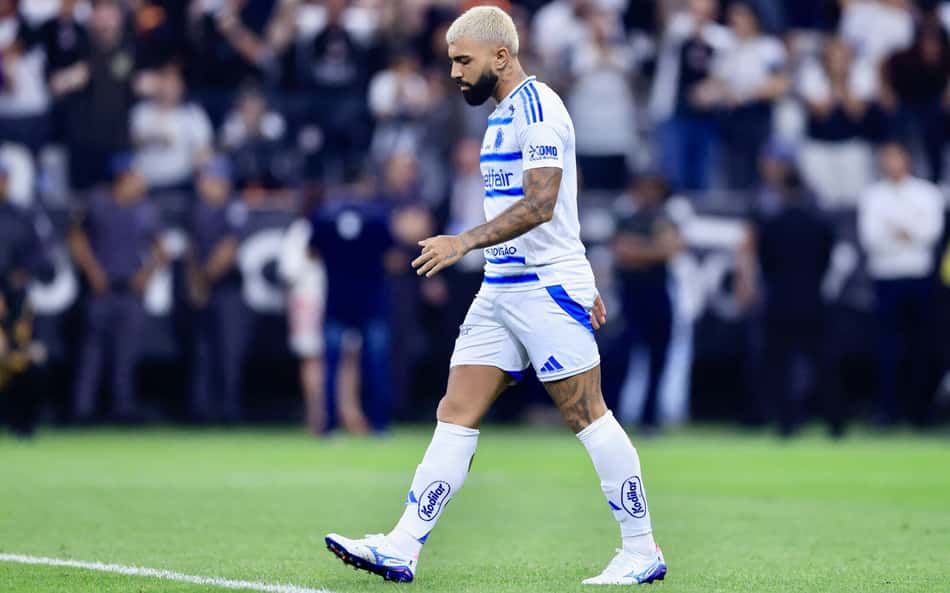 Pênalti perdido fecha temporada decepcionante de Gabigol pelo Cruzeiro