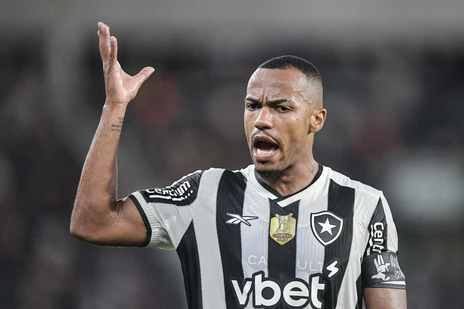 Marlon Freitas ficou próximo do Fluminense, mas vai trocar o Botafogo pelo Palmeiras (Foto: Thiago Ribeiro/Agif/Gazeta Press)