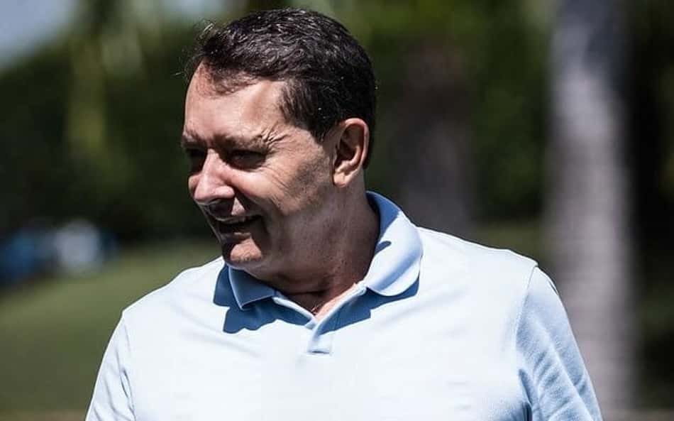 Pedrinho visita casa de torcedor do Cruzeiro no interior de Minas Gerais; veja