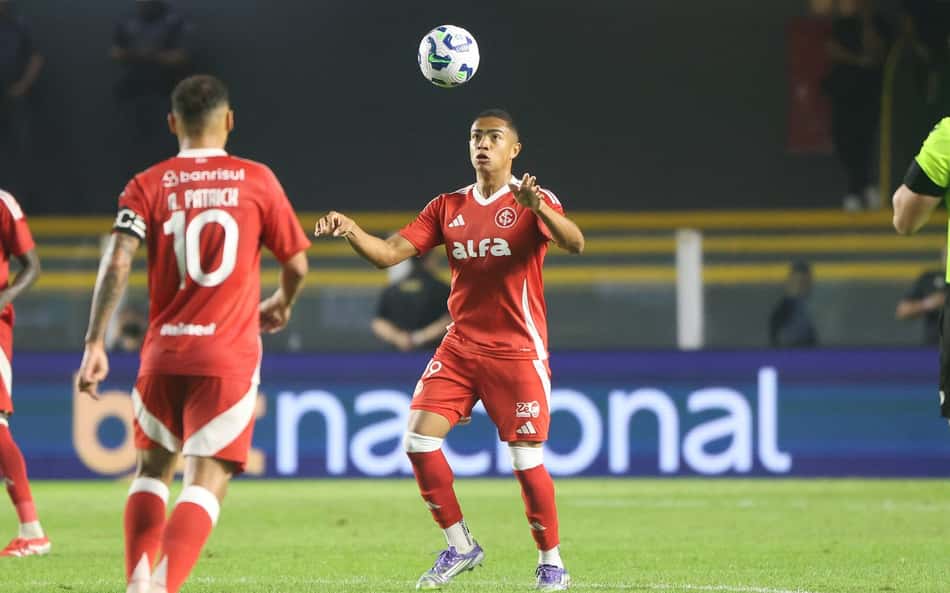 Luis Otávio, volante do Internacional