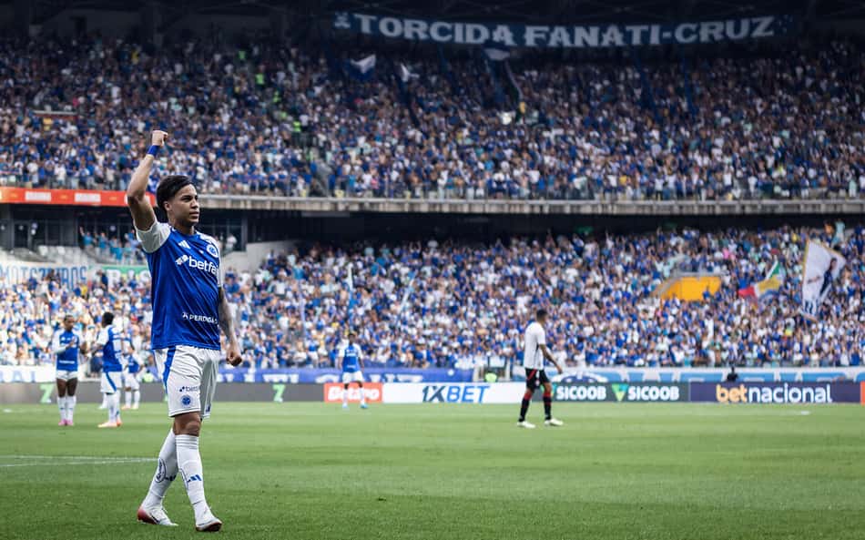 Mineirão inicia revitalização do gramado; Cruzeiro fará jogo em janeiro
