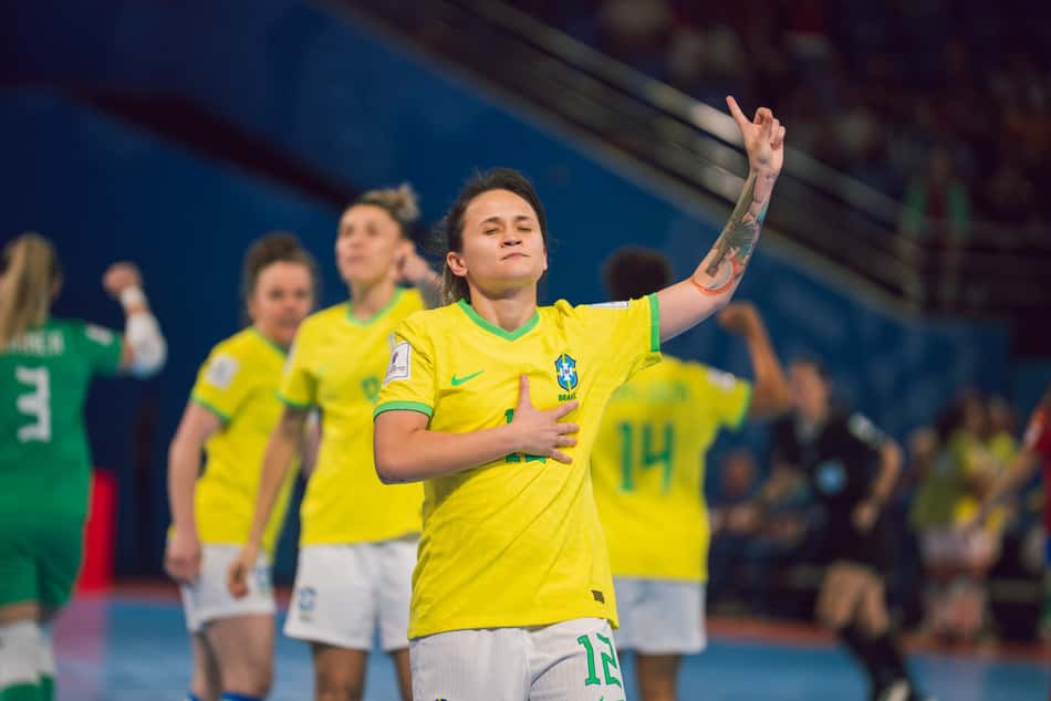 Amandinha no Brasil x Espanha pela Copa do Mundo feminina de futsal (Foto: Fabio Souza/CBF)