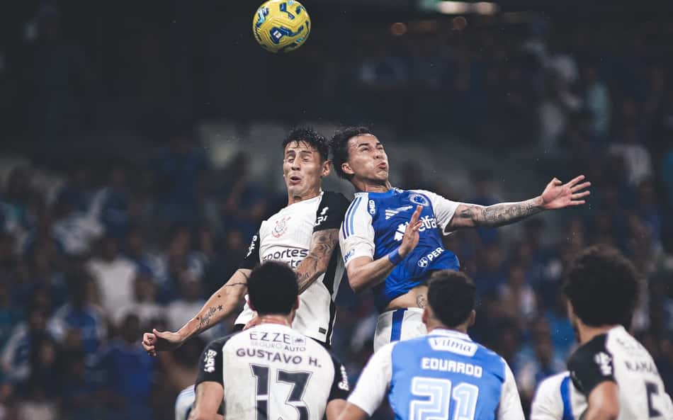 ANÁLISE: festival de cruzamentos escancara um dos piores jogos do Cruzeiro no ano