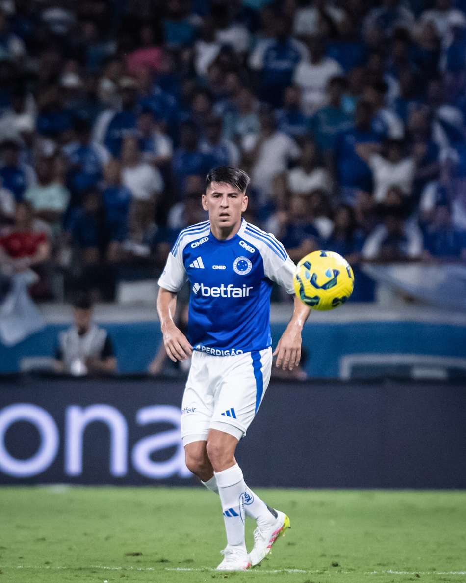 Lucas Villalba, zagueiro do Cruzeiro (Foto: Gustavo Aleixo/Cruzeiro)