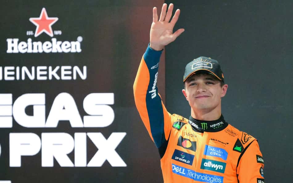 Lando Norris conquista a pole position no GP de Las Vegas de F1 (Foto: Frederic J. Brown / AFP)