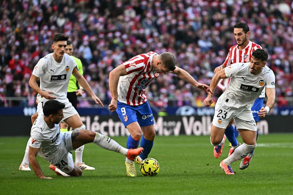 Atlético de Madrid x Valencia pela LaLiga (Foto: Javier SORIANO / AFP)