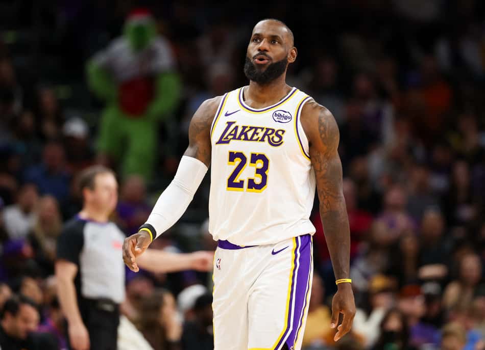 Lebron James no Phoenix Suns x Los Angeles Lakers (Foto: Mike Christy / GETTY IMAGES NORTH AMERICA / Getty Images via AFP)