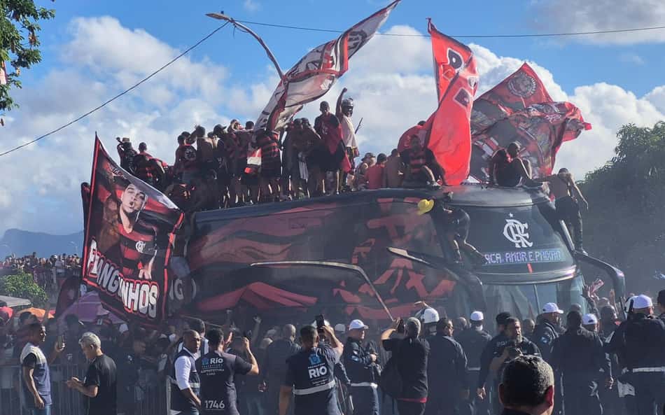 AeroFla: torcida prepara festa para embarque do Flamengo rumo à Copa Intercontinental