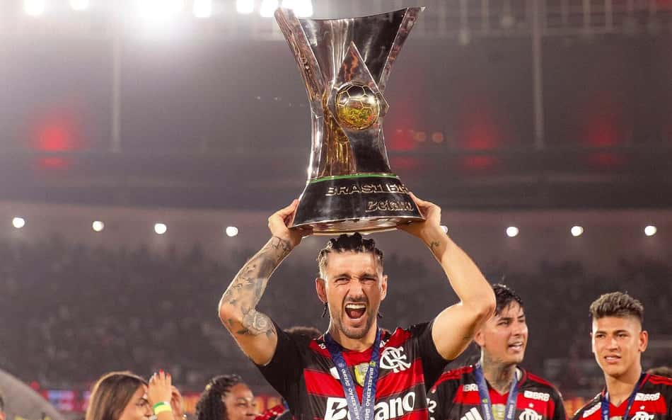 Arrascaeta manda recado após título do Flamengo no Brasileirão: 'Sem mimimi'