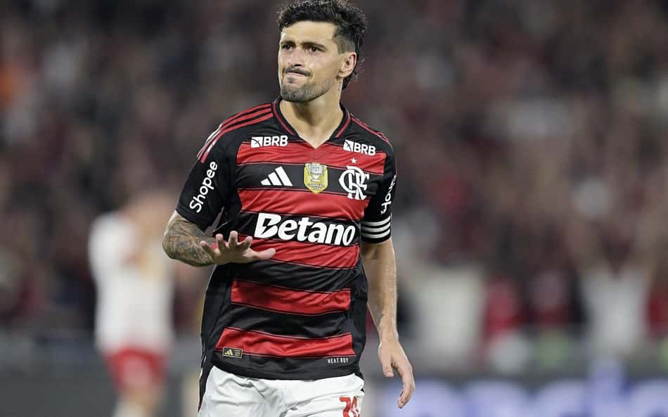 Declaração de Arrascaeta agita torcedores do Flamengo: 'Ídolo sagrado'