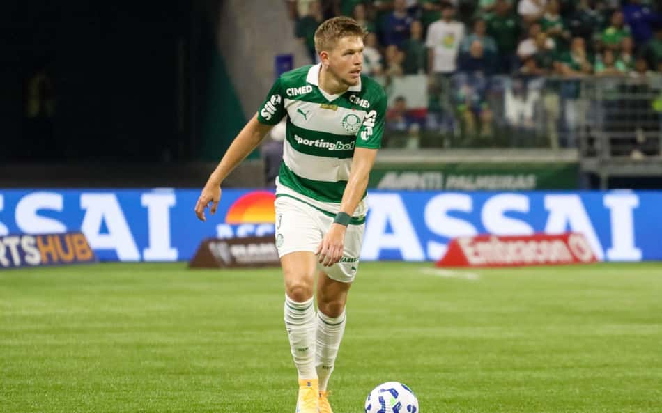 Palmeiras acerta permanência de Fuchs e aguarda para oficializar contratação