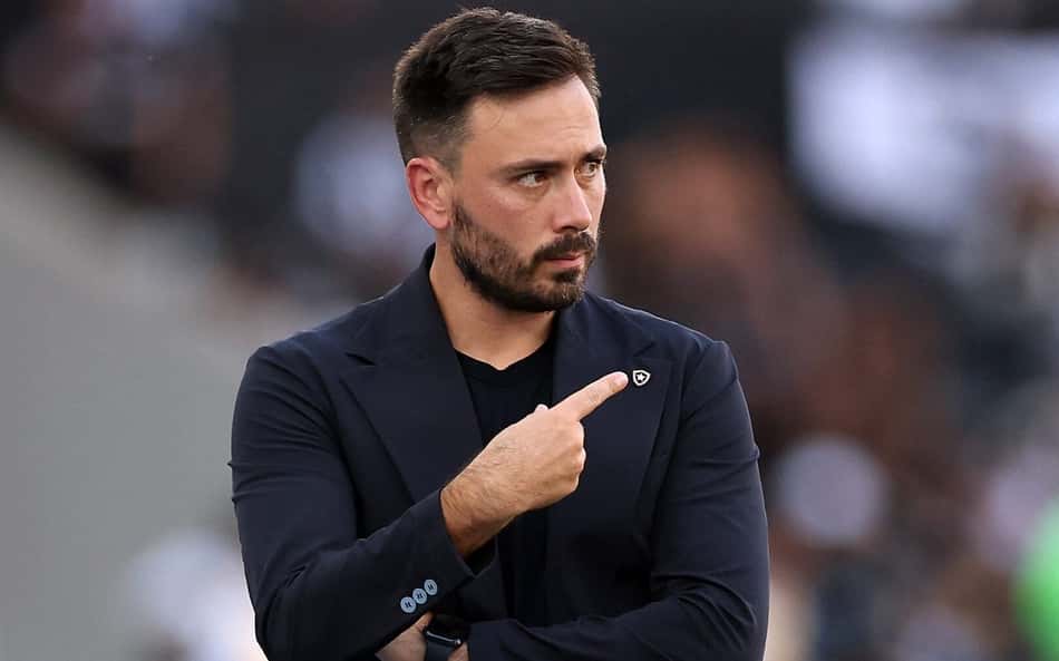 Torcedores do Botafogo apontam nome ideal após saída de Davide Ancelotti