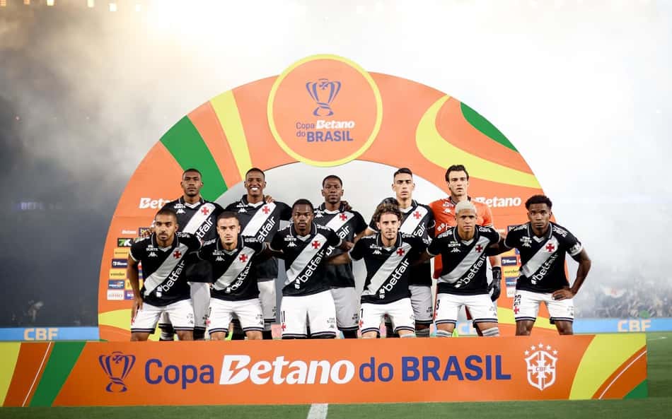 Elenco do Vasco na semifinal da Copa do Brasil (Foto: Thiego Mattos/Pera Photo Press/Gazeta Press)