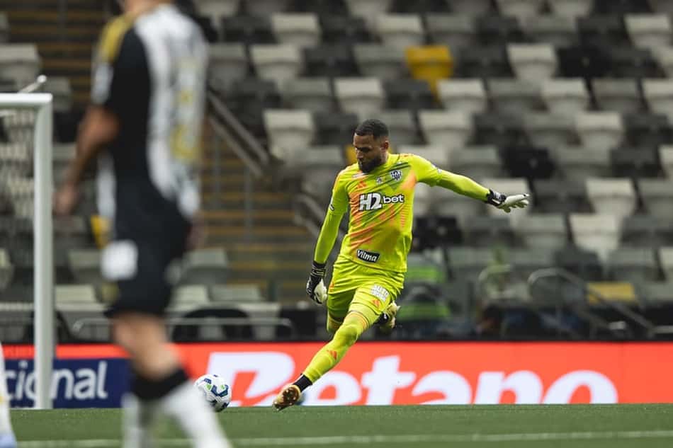Éverson em Atlético x Flamengo (Foto: Pedro Souza / Atlético)