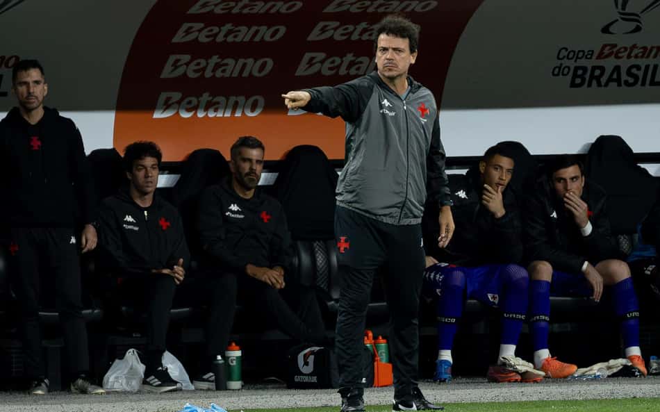 Fernando Diniz define escalação do Vasco para final da Copa do Brasil contra o Corinthians