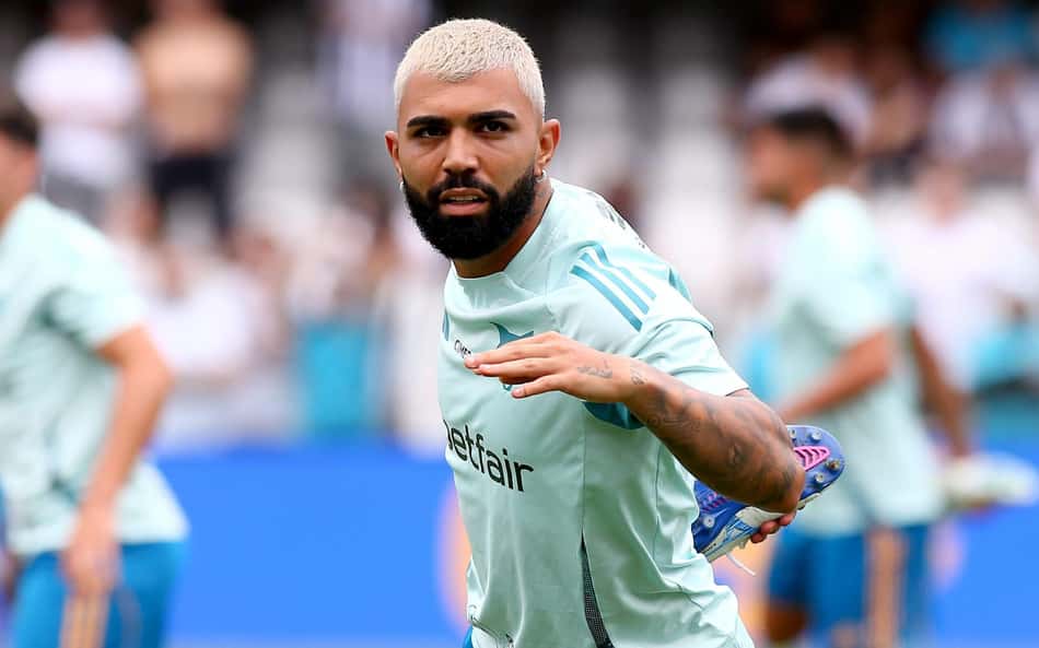Gabigol antes de Santos x Cruzeiro  (Foto: Mauricio De Souza/AGIF/Gazeta Press)