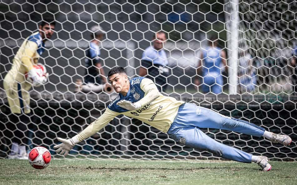 Brazão abre pré-temporada e inicia treinamentos no Santos