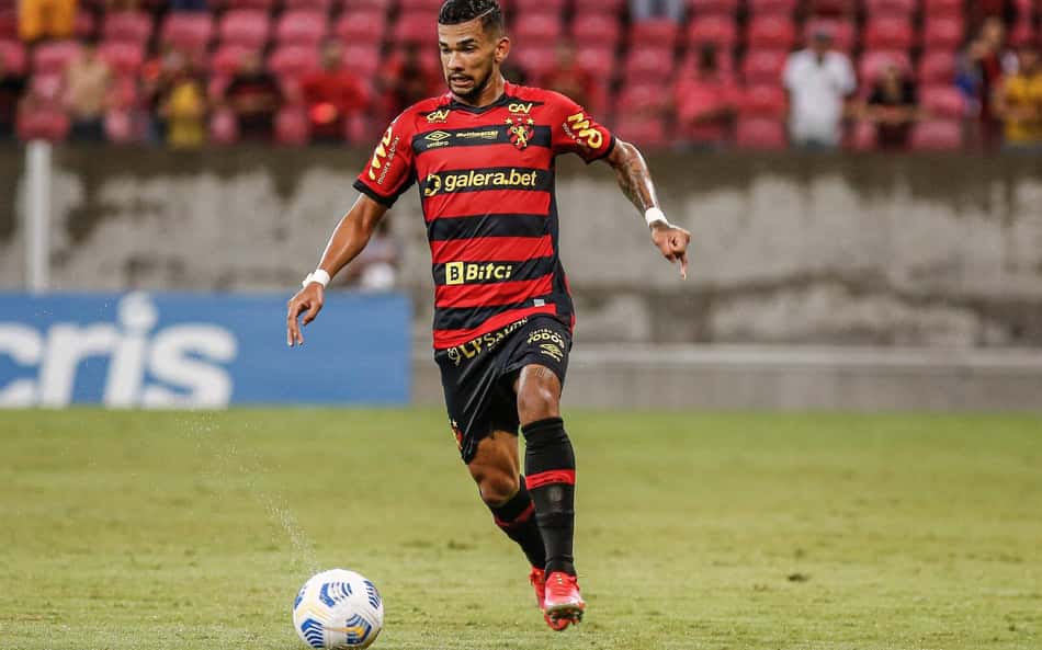 Coritiba encaminha contratação de meia ex-Sport