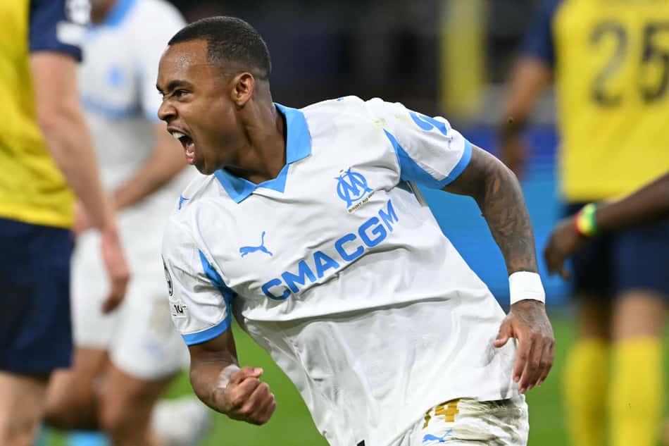 Igor Paixão comemora gol pela Champions League (Foto: NICOLAS TUCAT / AFP)