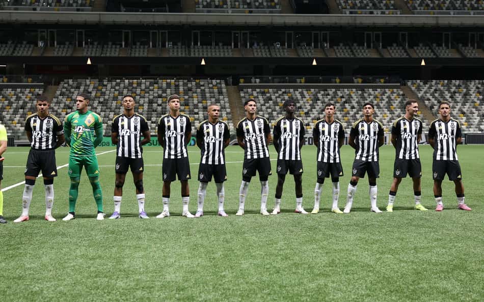 Jovens da base do Atlético (Foto: Daniela Veiga / Atlético)