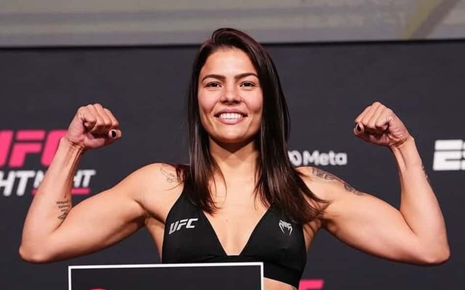 Luana Santos bateu o peso antes do UFC Las Vegas (Foto: Reprodução Instagram UFC Brasil)