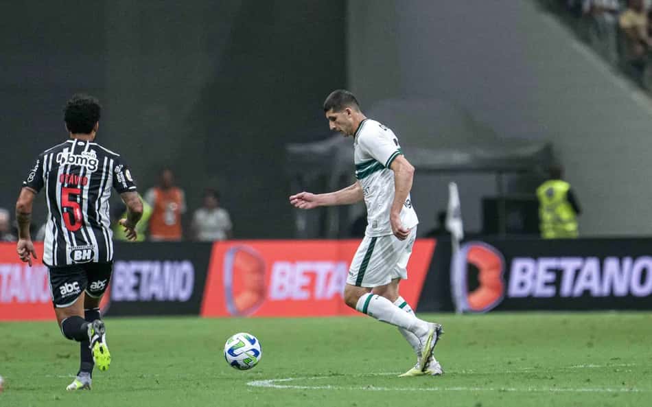 Coritiba empresta volante para o Novorizontino