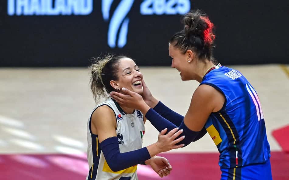 De Gennaro supera Gabi Guimarães e é eleita a melhor do mundo em 2025