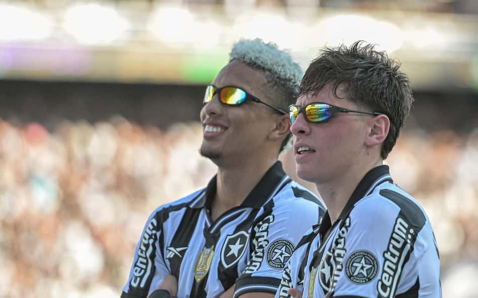 Botafogo mantém boa base de elenco e se movimenta por renovações importantes