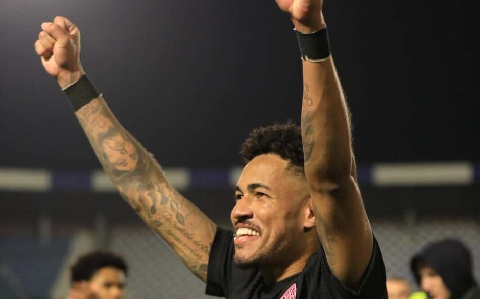 Nogueira celebra vitória do Sabah sobre o Qarabag e liderança no Azerbaijão