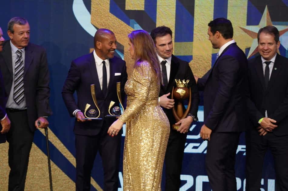 Marco Antônio La Porta (d), presidente do COB, ao lado do presidente da CBF, Samir Xaud, e Falcão (Divulgação/Sou do Esporte)