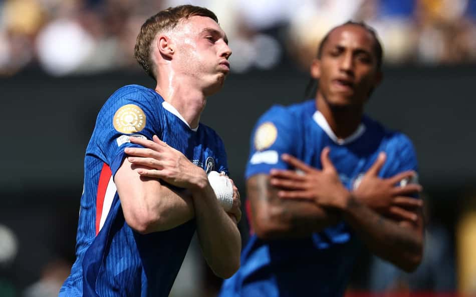 Palmer comemora gol do Chelsea sobre o PSG na final do Mundial