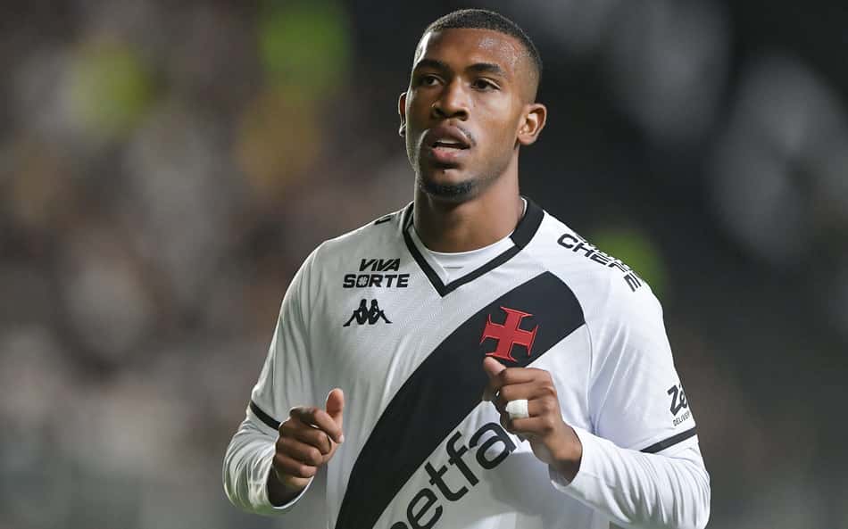 Narrador liga alerta para Rayan em Fluminense x Vasco: 'Ele não tem'