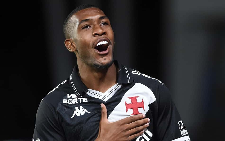 Rayan comemora gol do Vasco marcado contra o Internacional (Foto: Alexandre DurÃ£o/Zimel Press/Gazeta Press) 