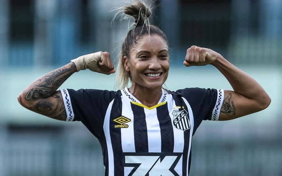Laryh comemora gol pelo Santos (Foto: redes sociais)