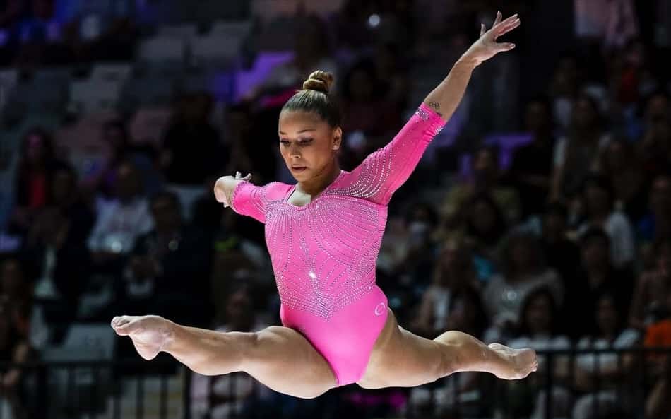 Flávia Saraiva garante top-4 na final da trave no Mundial de Ginâtica. (Foto: Melogym/ CBG)