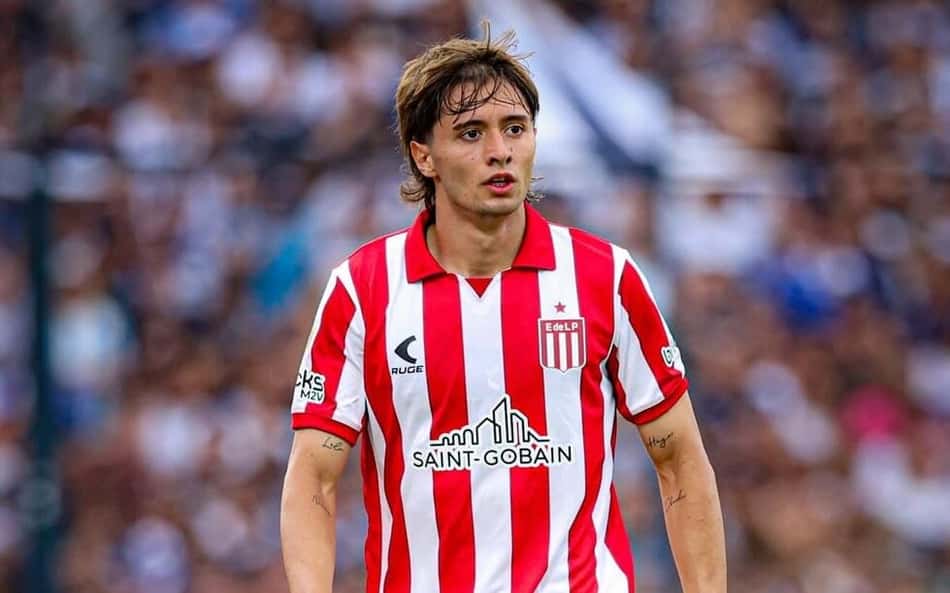 Bahia negocia contratação de lateral do Estudiantes que se destacou contra o Flamengo