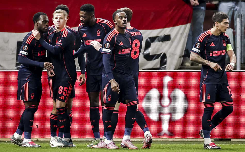 Brasileiro é destaque em vitória histórica do Forest na Europa League