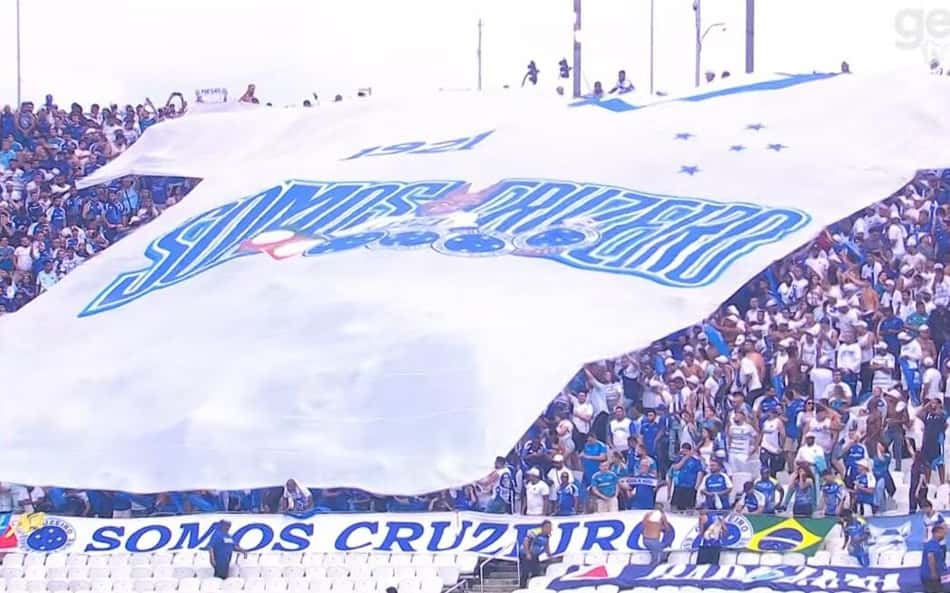 Torcida do Cruzeiro na Neo Química Arena