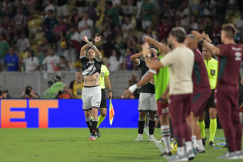 Vegetti gol comemoração Vasco Fluminense Copa do Brasil 2025