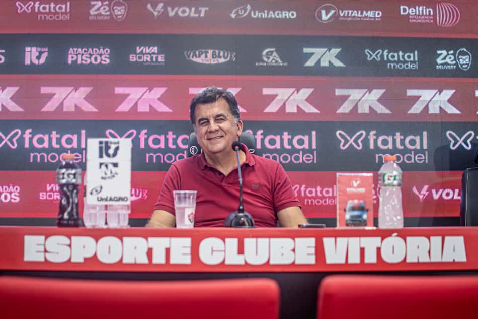 Fábio Mota, presidente do Vitória, em entrevista coletiva (Foto: Victor Ferreira / EC Vitória)