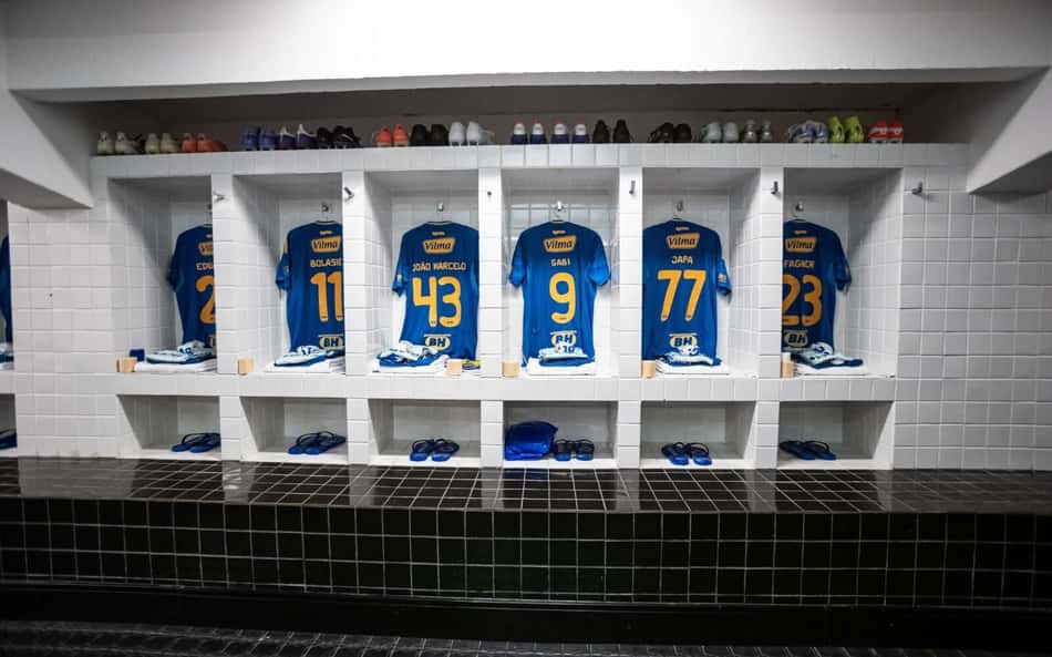 Time todo reserva? Confira escalação do Cruzeiro contra o Santos