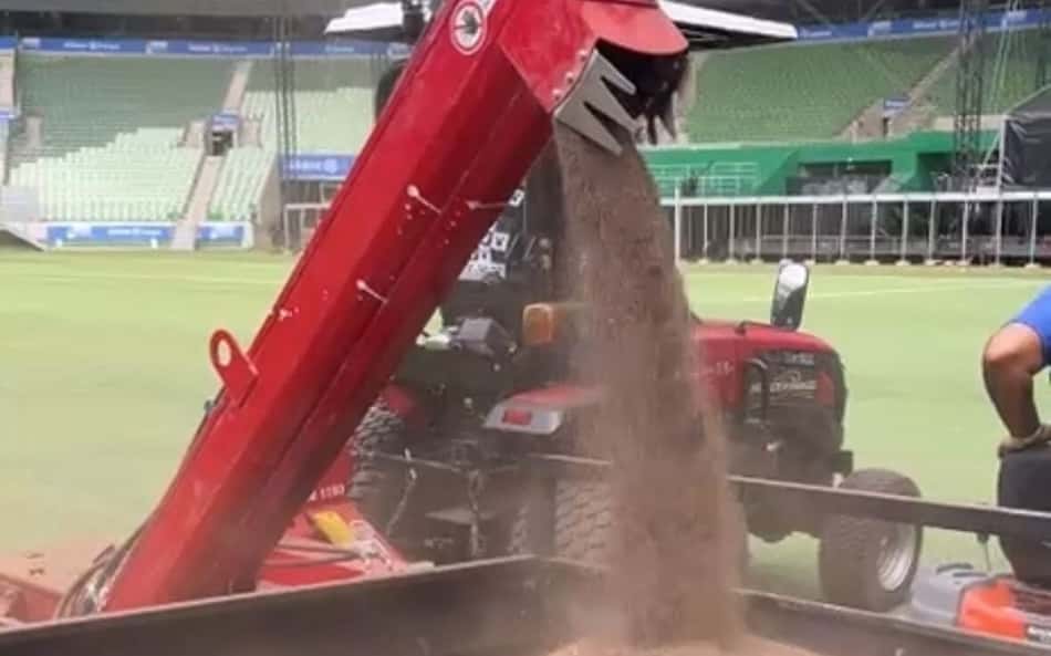VÍDEO: Palmeiras dá início à troca do gramado sintético do Allianz Parque